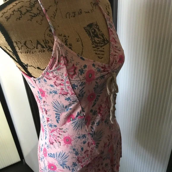 Free People summer mini dress. Ruched chest w/tie - Picture 5 of 7